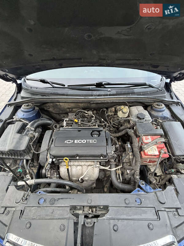 Седан Chevrolet Cruze 2012 в Дрогобичі