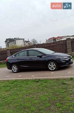 Хэтчбек Chevrolet Cruze 2016 в 