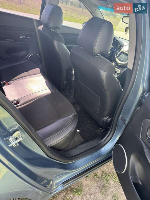 Седан Chevrolet Cruze 2014 в Вінниці