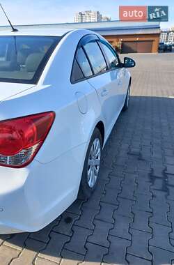 Седан Chevrolet Cruze 2013 в 