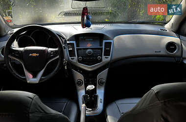 Седан Chevrolet Cruze 2011 в 