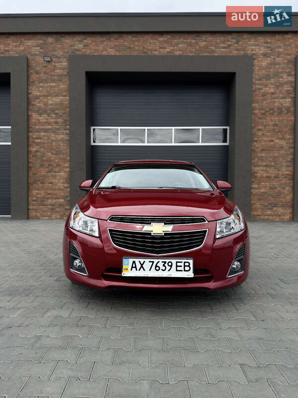 Седан Chevrolet Cruze 2013 в Черновцах