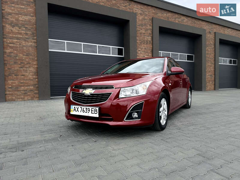 Седан Chevrolet Cruze 2013 в Черновцах