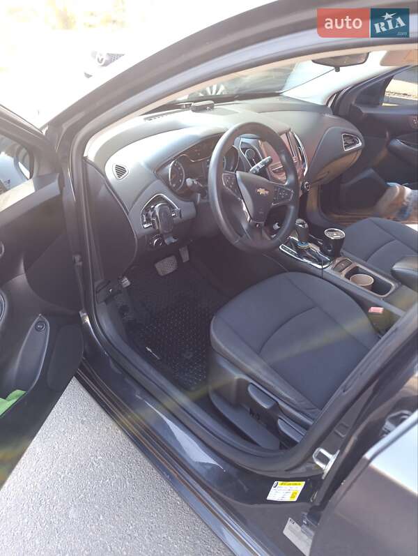 Седан Chevrolet Cruze 2016 в Киеве