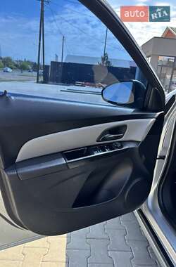 Седан Chevrolet Cruze 2012 в 