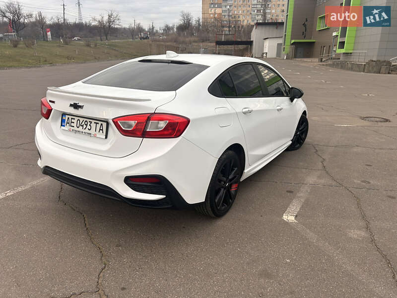 Седан Chevrolet Cruze 2018 в Кривом Роге