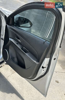 Седан Chevrolet Cruze 2012 в 