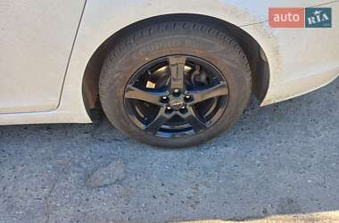 Седан Chevrolet Cruze 2013 в 