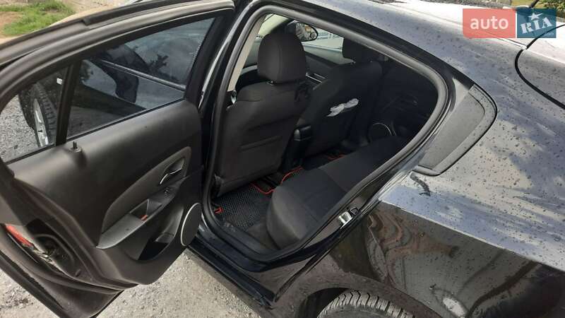 Хэтчбек Chevrolet Cruze 2011 в Кривом Роге