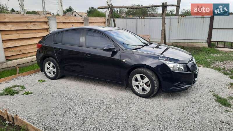 Хэтчбек Chevrolet Cruze 2011 в Кривом Роге