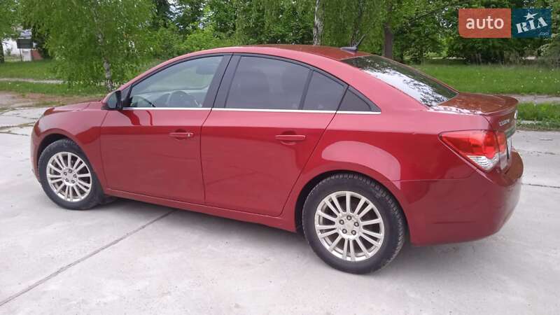 Седан Chevrolet Cruze 2011 в Сумах