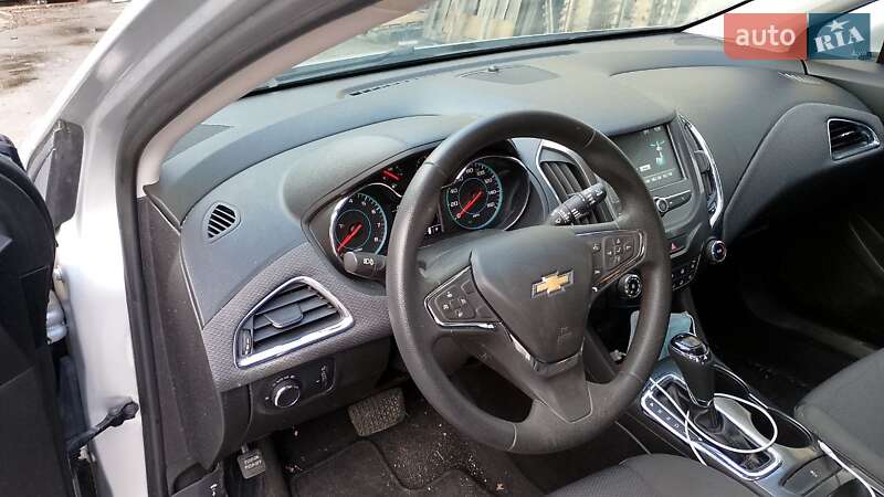 Хэтчбек Chevrolet Cruze 2018 в Киеве