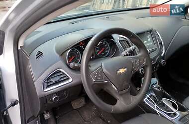 Хэтчбек Chevrolet Cruze 2018 в 