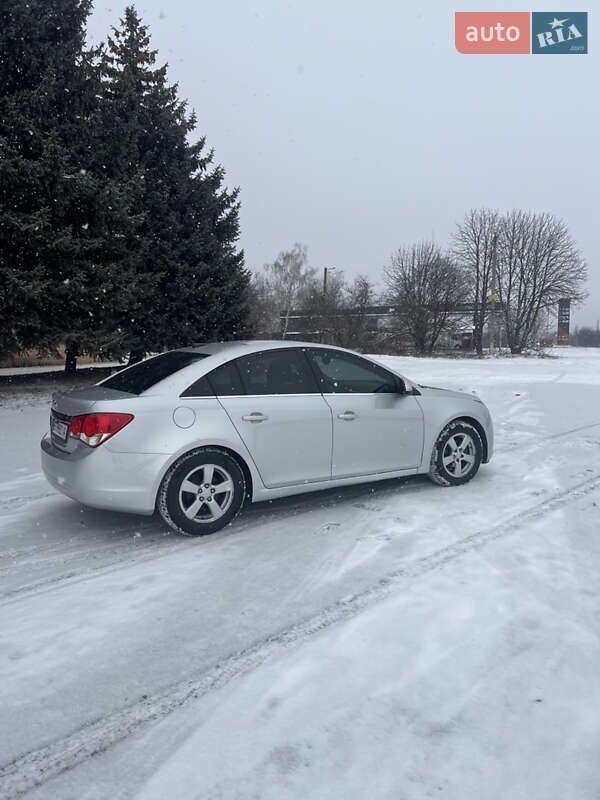 Седан Chevrolet Cruze 2013 в Полтаве фото 3 Седан Chevrolet Cruze 2013 в Полтаве