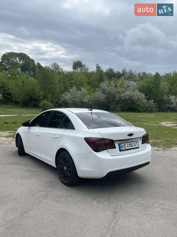 Седан Chevrolet Cruze 2011 в Днепре