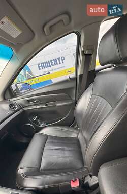 Хетчбек Chevrolet Cruze 2012 в 