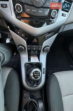 Седан Chevrolet Cruze 2011 в 