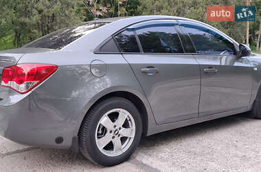 Седан Chevrolet Cruze 2010 в 