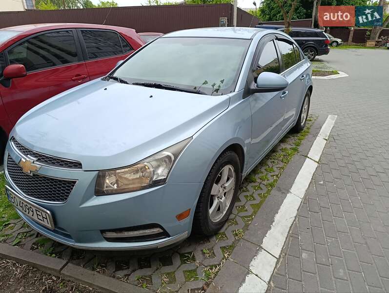Седан Chevrolet Cruze 2011 в Тернополі