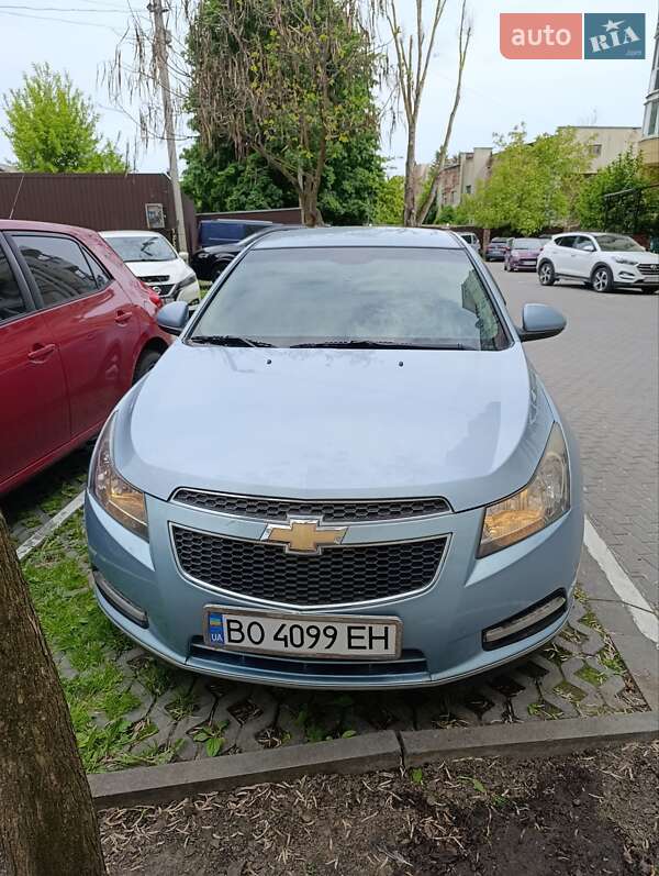 Седан Chevrolet Cruze 2011 в Тернополі