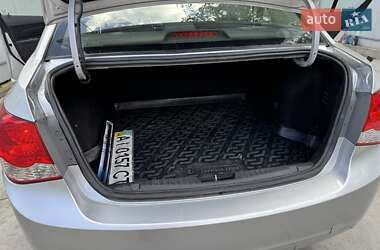 Седан Chevrolet Cruze 2011 в 