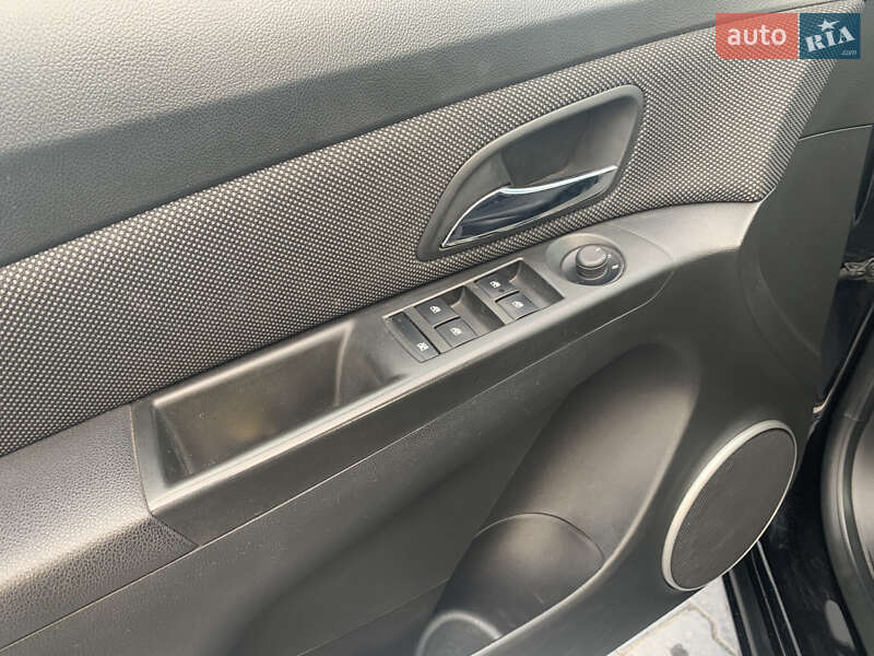 Универсал Chevrolet Cruze 2012 в Каменец-Подольском