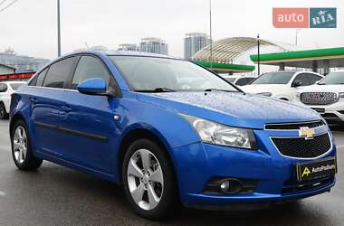 Седан Chevrolet Cruze 2011 в Києві