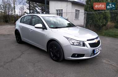Хэтчбек Chevrolet Cruze 2012 в 