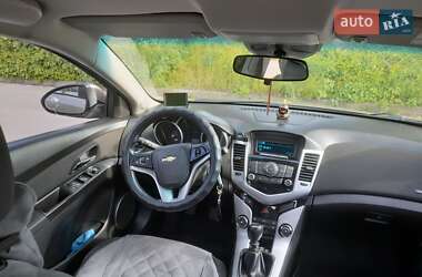 Седан Chevrolet Cruze 2011 в 