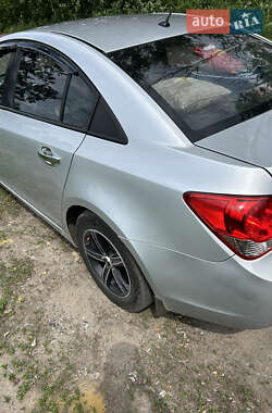 Седан Chevrolet Cruze 2010 в 