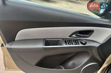 Седан Chevrolet Cruze 2009 в 