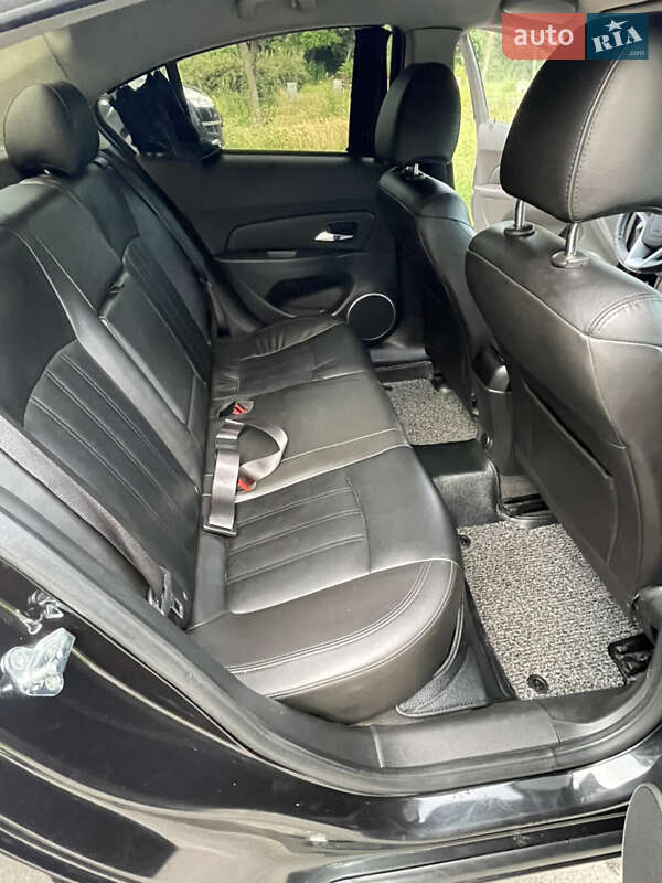 Седан Chevrolet Cruze 2012 в Киеве