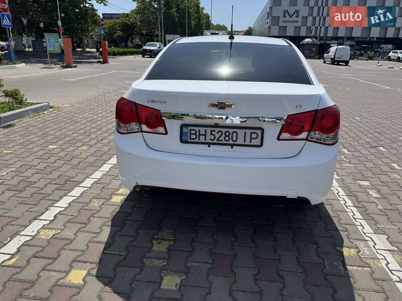 Седан Chevrolet Cruze 2014 в Одесі
