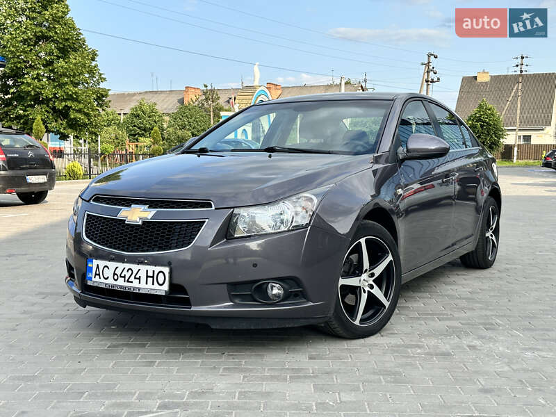 Седан Chevrolet Cruze 2010 в Луцьку