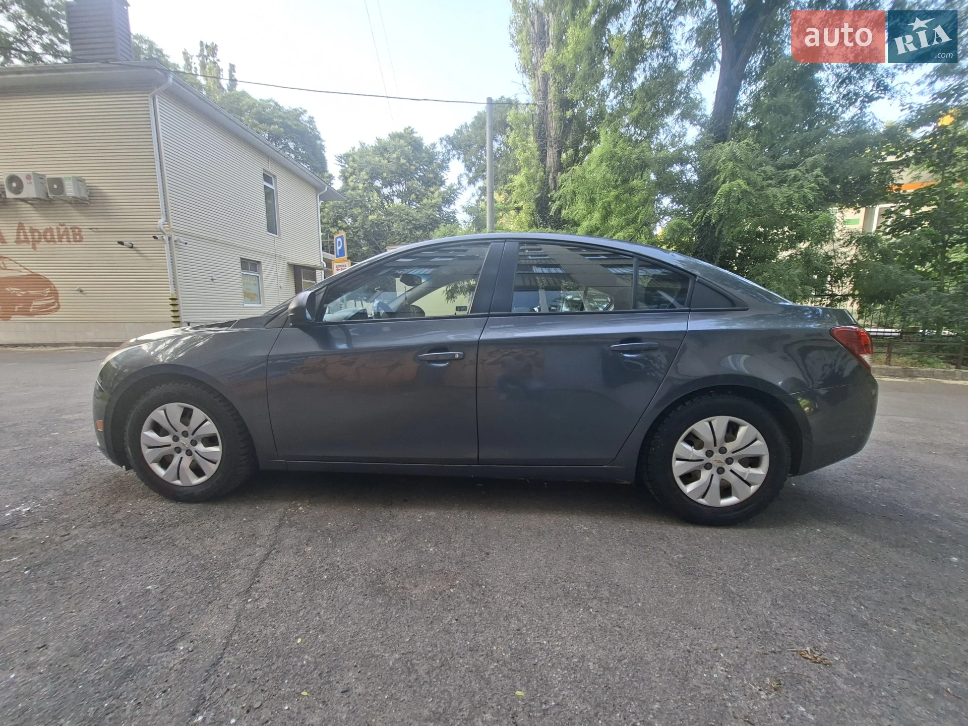 2013 Chevrolet Cruze - мініатюра 2