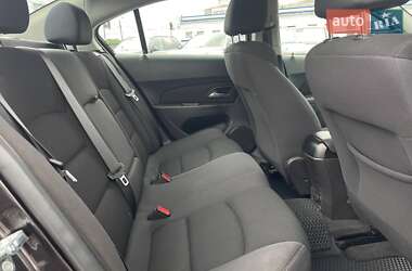 Седан Chevrolet Cruze 2015 в 