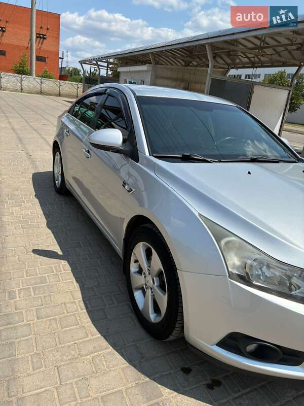 Седан Chevrolet Cruze 2012 в Врадіївці фото 14 Седан Chevrolet Cruze 2012 в Врадіївці