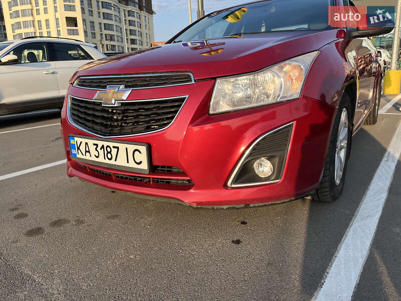 Седан Chevrolet Cruze 2014 в Романіву