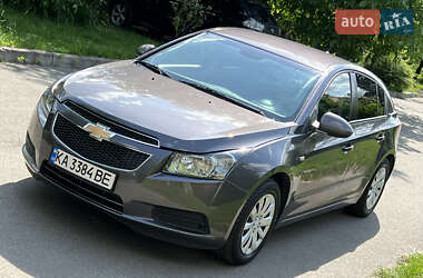 Хэтчбек Chevrolet Cruze 2011 в Киеве
