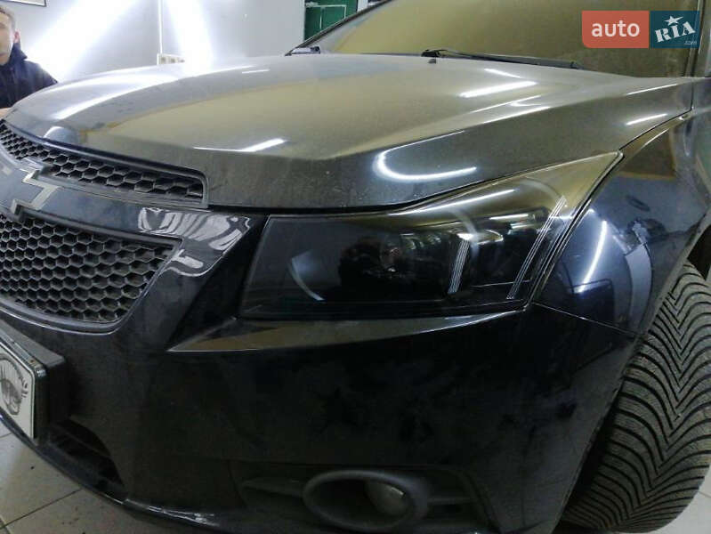 Седан Chevrolet Cruze 2010 в Києві