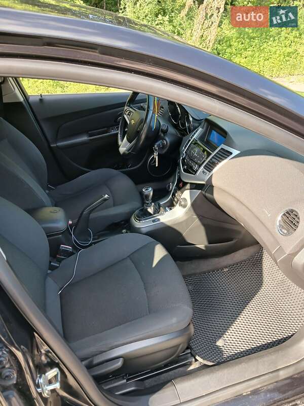 Хетчбек Chevrolet Cruze 2011 в Вишгороді