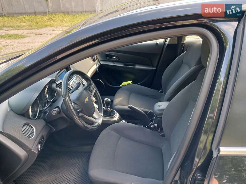 Хетчбек Chevrolet Cruze 2011 в Вишгороді