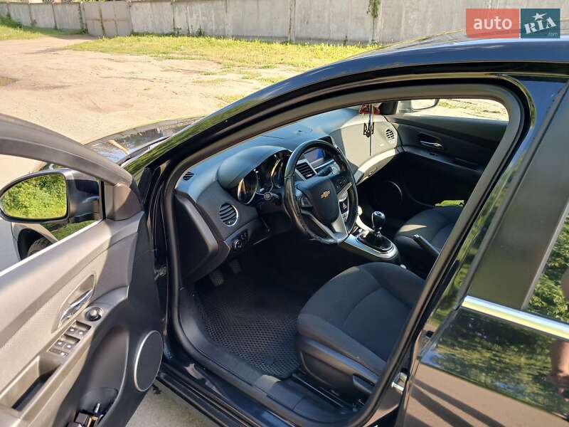 Хетчбек Chevrolet Cruze 2011 в Вишгороді