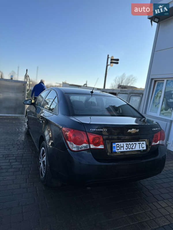 Седан Chevrolet Cruze 2011 в Подольске