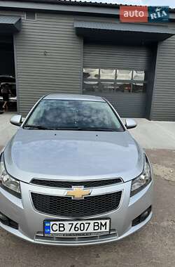 Седан Chevrolet Cruze 2015 в Чернигове