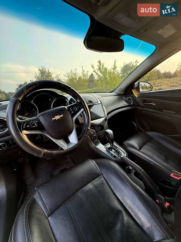 Седан Chevrolet Cruze 2014 в Славуте
