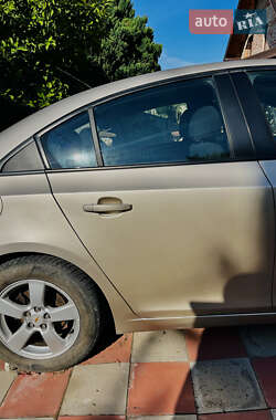 Седан Chevrolet Cruze 2011 в 