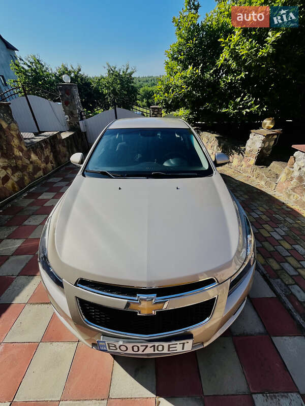 Седан Chevrolet Cruze 2011 в Тернополе