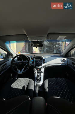 Седан Chevrolet Cruze 2011 в 