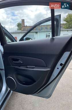 Седан Chevrolet Cruze 2014 в 